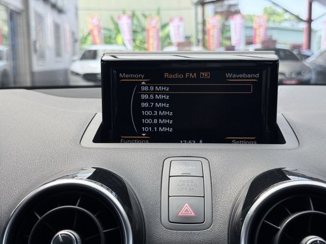 【線上影音賞車請點我】本店老闆娘座駕！全新變速箱，低稅金，超省油，性能絕佳，最佳低調奢華代表，YARIS的價格  第19張相片