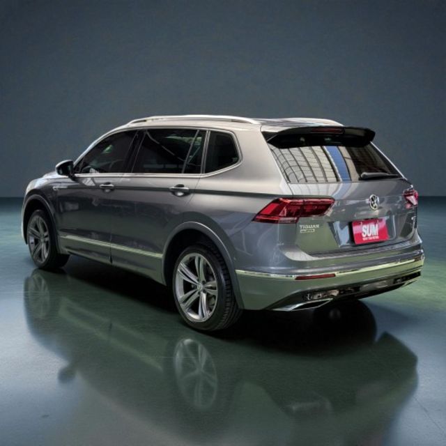 【線上影音賞車請點我】20Tiguan超稀有七人座，本店闆娘欽用車，絕對美車一部，超優惠釋出，試車即愛上，熱線上市中  第3張相片