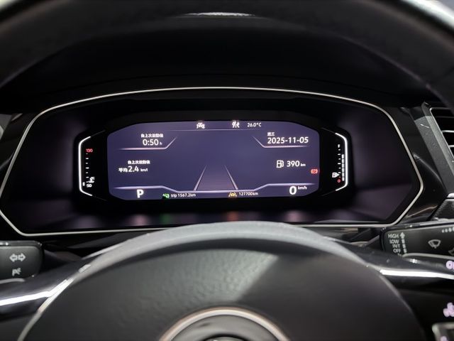 【線上影音賞車請點我】20Tiguan超稀有七人座，本店闆娘欽用車，絕對美車一部，超優惠釋出，試車即愛上，熱線上市中  第19張相片