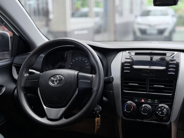 【線上影音賞車請點我】新手駕駛第一首選，超強代步車，車價便宜到老闆心慌慌，實車在庫，錯過真的可惜  第9張相片