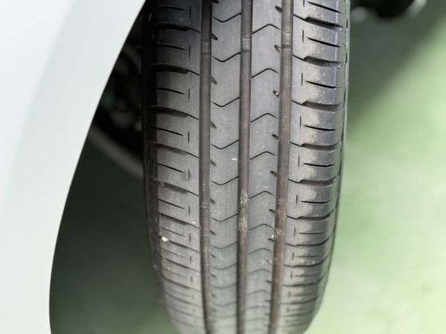 【線上影音賞車請點我】新手駕駛第一首選，超強代步車，車價便宜到老闆心慌慌，實車在庫，錯過真的可惜  第17張相片