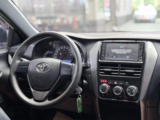 【線上影音賞車請點我】小巧好停車，省油顧錢包，代步神車在這裡～～手速下訂，要買要快喔！！  第11張相片