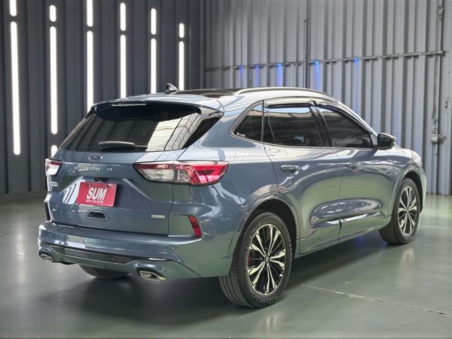 【線上影音賞車請點我】ST-Line X 頂級Kuga超值大滿配，稀有極光藍，甜甜價上市中，全網我最便宜，錯過不再  第5張相片