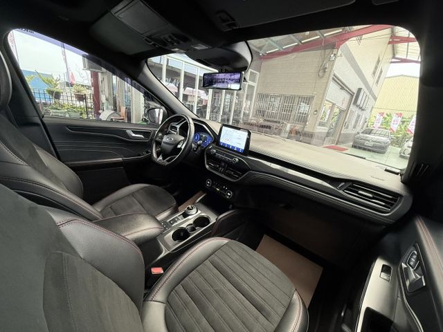 【線上影音賞車請點我】ST-Line X 頂級Kuga超值大滿配，稀有極光藍，甜甜價上市中，全網我最便宜，錯過不再  第15張相片