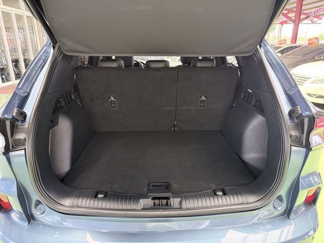 【線上影音賞車請點我】ST-Line X 頂級Kuga超值大滿配，稀有極光藍，甜甜價上市中，全網我最便宜，錯過不再  第19張相片