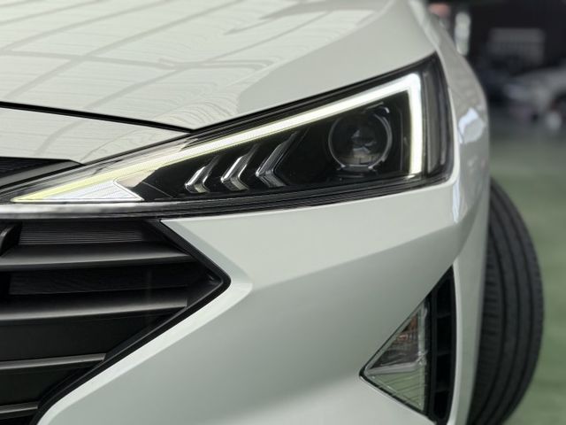 【線上影音賞車請點我】百萬等級外型，好開好養空間大，帥氣＋實用一次到位，用甜甜價就能擁有他，錯過真的會後悔！！  第7張相片