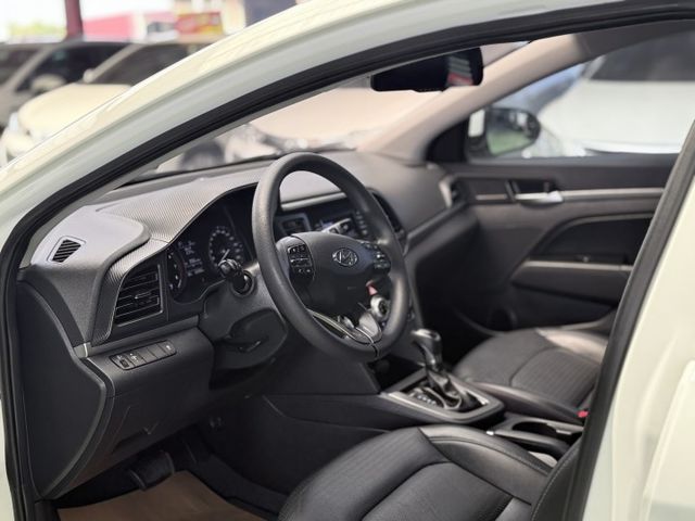 【線上影音賞車請點我】百萬等級外型，好開好養空間大，帥氣＋實用一次到位，用甜甜價就能擁有他，錯過真的會後悔！！  第9張相片