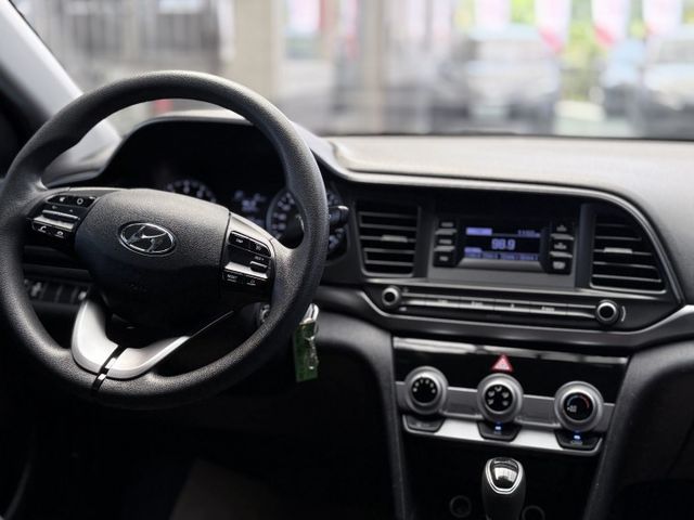 【線上影音賞車請點我】百萬等級外型，好開好養空間大，帥氣＋實用一次到位，用甜甜價就能擁有他，錯過真的會後悔！！  第11張相片