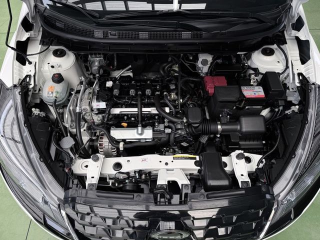 【線上影音賞車請點我】KICKS旗艦環景版，甜甜價買到類新車，僅跑一萬，原廠保固中，超值划算，熱騰騰上市中！！  第20張相片