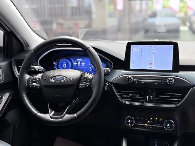 【線上影音賞車請點我】ACT X版，頂級大滿配，原廠保固中，美車一部，俗俗賣，要買要快唷！  第11張相片