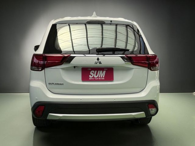 【線上影音賞車請點我】超爆小改款特仕版，配備滿滿，經濟又實惠，千萬不要錯過這台！！  第4張相片