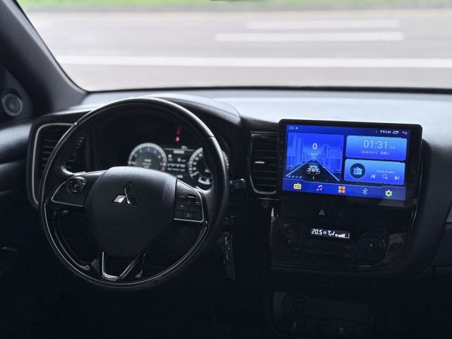 【線上影音賞車請點我】超爆小改款特仕版，配備滿滿，經濟又實惠，千萬不要錯過這台！！  第9張相片