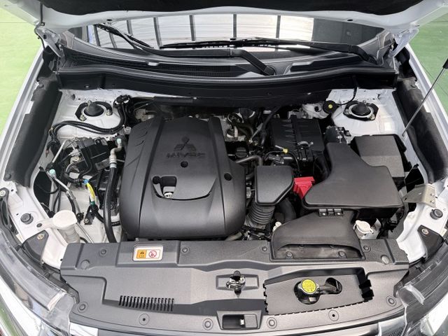 【線上影音賞車請點我】超爆小改款特仕版，配備滿滿，經濟又實惠，千萬不要錯過這台！！  第19張相片