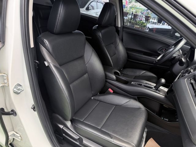 【線上影音賞車請點我】買到賺到等級，小改款VTi-S版，實用與時尚並存代表，價格甜入你心坎，真的不要錯過喔！！  第18張相片