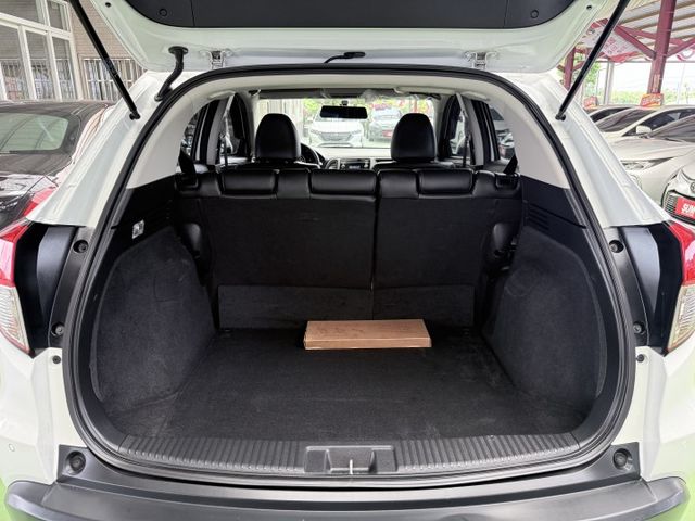 【線上影音賞車請點我】買到賺到等級，小改款VTi-S版，實用與時尚並存代表，價格甜入你心坎，真的不要錯過喔！！  第20張相片