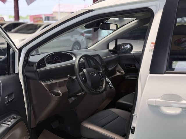 【線上影音賞車請點我】SIENTA CROSS七人座市場超稀有款，只賣你一般款價格，先搶先擁有，絕美車一部，等你牽回家！  第9張相片