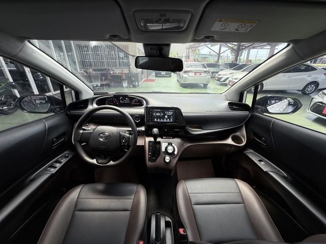 【線上影音賞車請點我】SIENTA CROSS七人座市場超稀有款，只賣你一般款價格，先搶先擁有，絕美車一部，等你牽回家！  第13張相片