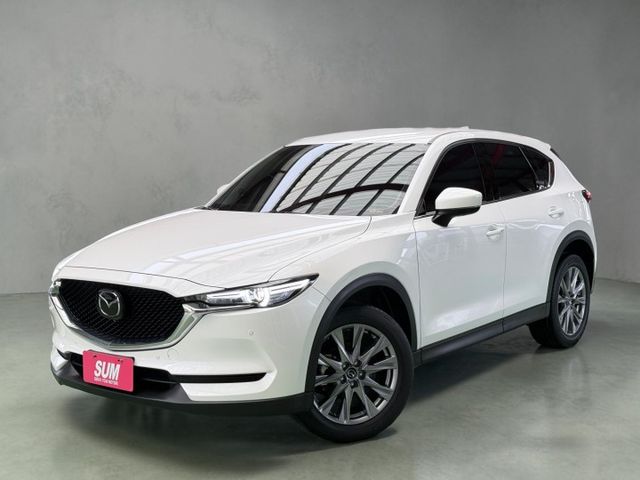 【線上影音賞車請點我】頂級旗艦BOSE版，配備滿滿，車況極美，新車太貴，這台最對味，快來預約賞車，給你最甜價！！  第1張相片