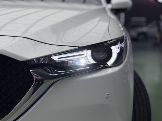 【線上影音賞車請點我】頂級旗艦BOSE版，配備滿滿，車況極美，新車太貴，這台最對味，快來預約賞車，給你最甜價！！  第7張相片