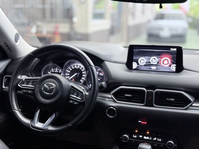 【線上影音賞車請點我】頂級旗艦BOSE版，配備滿滿，車況極美，新車太貴，這台最對味，快來預約賞車，給你最甜價！！  第11張相片