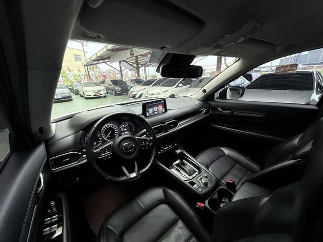 【線上影音賞車請點我】頂級旗艦BOSE版，配備滿滿，車況極美，新車太貴，這台最對味，快來預約賞車，給你最甜價！！  第14張相片