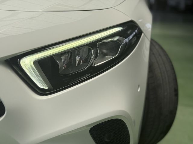 【線上影音賞車請點我】極致時尚，搭配雙大螢幕，科技與質感並存，讓你花國產車的價格就能擁有高級Ａ200，心動價優惠中！  第7張相片