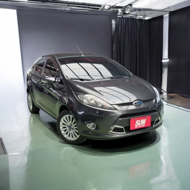 FIESTA 4D SEDAN  第6張相片