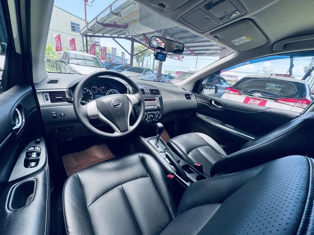 【線上影音賞車請點我】熱門TIIDA，現車極美無得嫌，認證通過，全車原漆原鈑件，一手漂亮車，完整度極高，超便宜不用再比  第13張相片