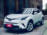 【線上影音賞車請點我】俗俗賣，超值的ＣＨＲ，省油省稅又帥氣，免鑰，恆溫，定速，有夠便宜，里程準，全車原鈑件，認證車  第1張縮圖