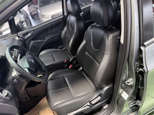 【線上影音賞車請點我】i-key頂級版，全車原漆原鈑件，里程跑少，極美車一部，最聰明的超值首選，看車必中，趕緊預約試乘吧  第17張相片