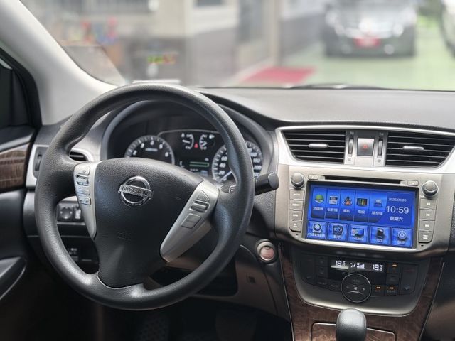 【線上影音賞車請點我】代步車也能有大享受，空間大，車況極佳免整理，即買即享受，現正優惠中！  第11張相片