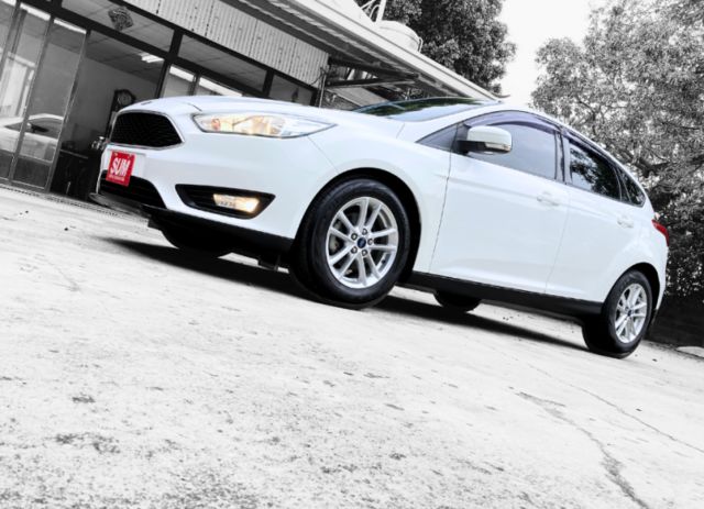 1.5L Ecoboost 汽油時尚款/安卓機/倒車顯影/五門/保證里程  第2張相片
