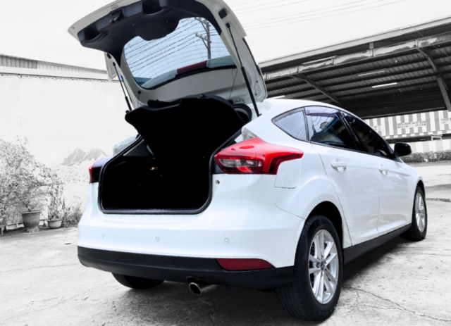 1.5L Ecoboost 汽油時尚款/安卓機/倒車顯影/五門/保證里程  第8張相片