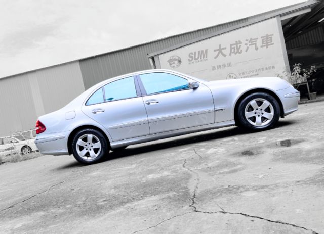 E350 AVANTGARD/V6引擎/全景式雙天窗/無待修  第4張相片