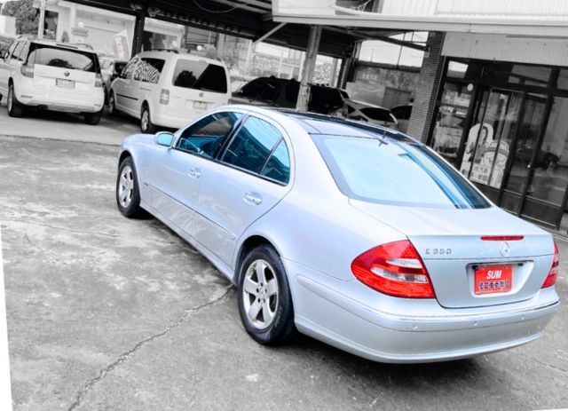 E350 AVANTGARD/V6引擎/全景式雙天窗/無待修  第5張相片