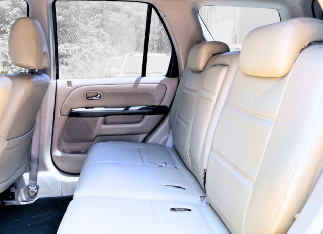 車美/內裝狀況佳/一手車/天窗正常/無異音  第17張相片