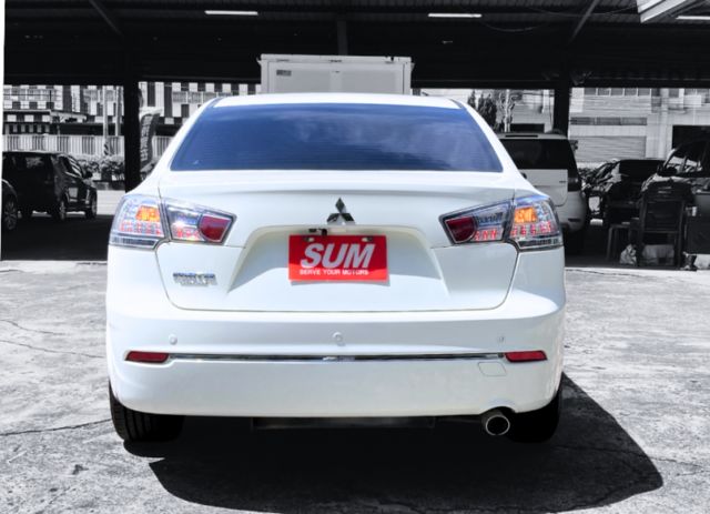 頂級i-Key摸門/天窗/定速/安卓/前後行車紀錄器/認證/倒車顯影/輕量化鋁圈  第7張相片