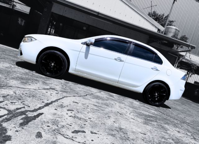 頂級i-Key摸門/天窗/定速/安卓/前後行車紀錄器/認證/倒車顯影/輕量化鋁圈  第8張相片