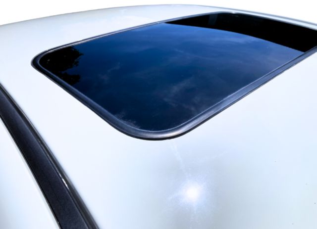 頂級i-Key摸門/天窗/定速/安卓/前後行車紀錄器/認證/倒車顯影/輕量化鋁圈  第9張相片