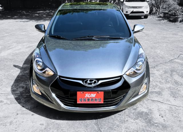 GLS旗艦/ELANTRA/安卓機/倒車顯影/電動座椅/恆溫/天窗  第4張相片