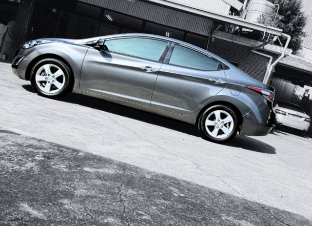 GLS旗艦/ELANTRA/安卓機/倒車顯影/電動座椅/恆溫/天窗  第5張相片