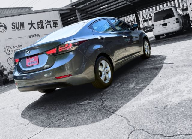 GLS旗艦/ELANTRA/安卓機/倒車顯影/電動座椅/恆溫/天窗  第8張相片