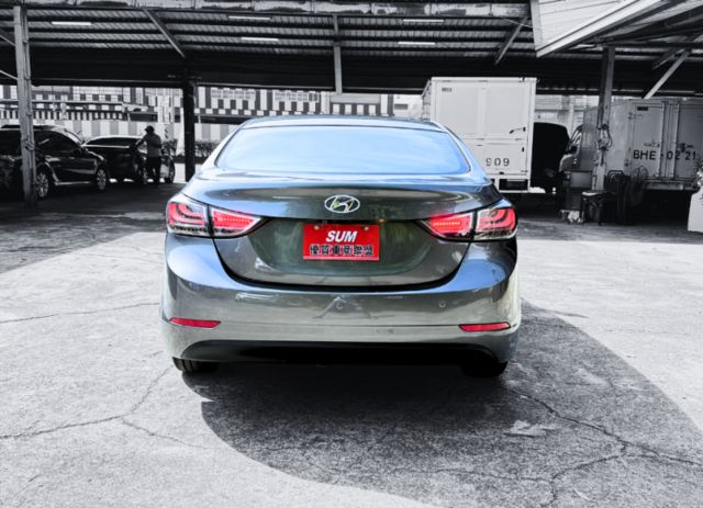 GLS旗艦/ELANTRA/安卓機/倒車顯影/電動座椅/恆溫/天窗  第10張相片