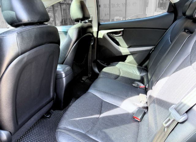 GLS旗艦/ELANTRA/安卓機/倒車顯影/電動座椅/恆溫/天窗  第19張相片