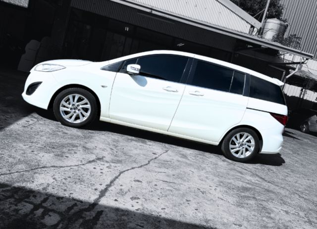 尊爵版/天窗/定速/7人座/360環景/倒車顯影/多功能安卓機  第4張相片