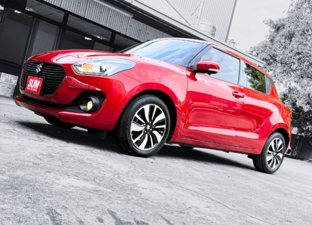 1.0L/ IKEY/換檔撥片超低里程/多功能安卓機/倒車顯影/原鈑原件  第2張相片