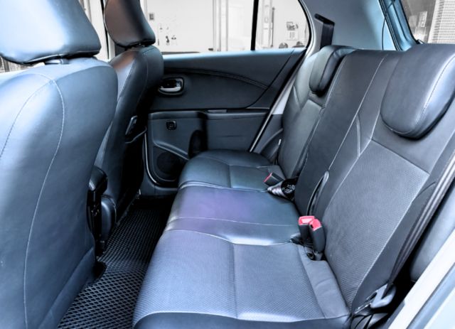 實跑5800km/G版/皮椅/恆溫空調  第20張相片