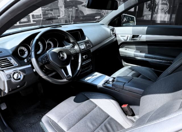 E250雙門轎跑/廠證齊全/備鑰/公里數保證/全景式天窗/原車原鈑件  第16張相片