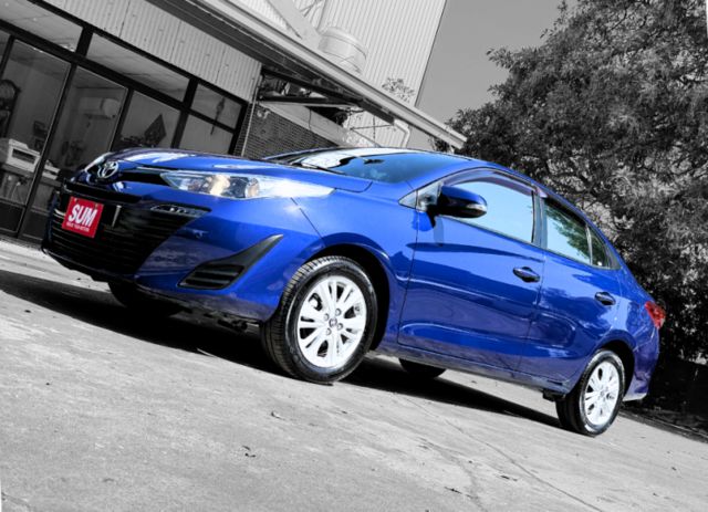 豪華頂級版/IKEY/免鑰/恆溫空調/電折/倒顯/定速  第2張相片