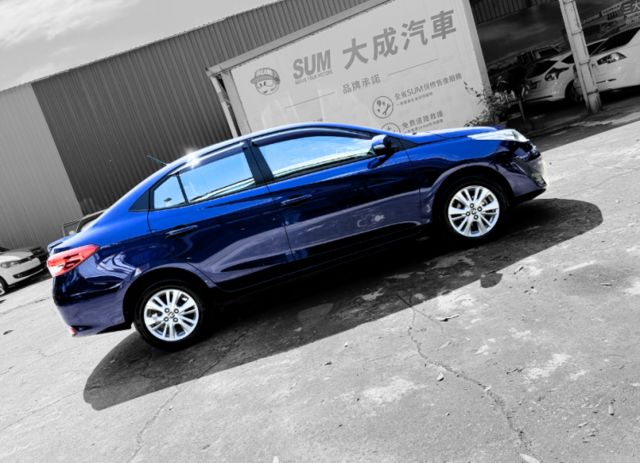 豪華頂級版/IKEY/免鑰/恆溫空調/電折/倒顯/定速  第8張相片